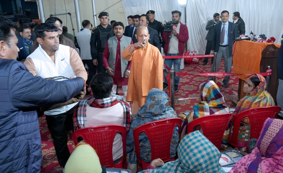 जनता से बोले सीएम - घबराइए मत, हर समस्या का कराएंगे समाधान, सबकी होगी भरपूर मदद